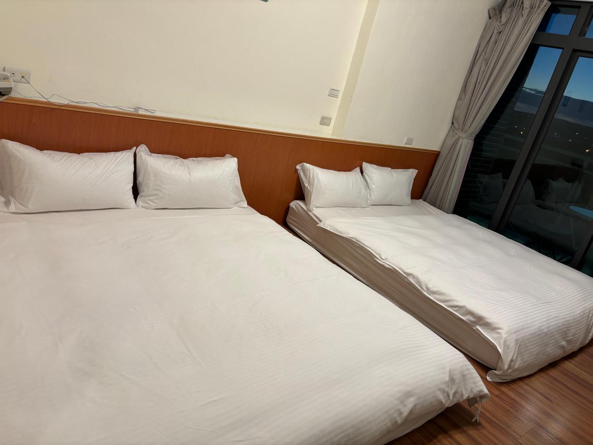 Yiren Hotel Heng-ch'un Esterno foto