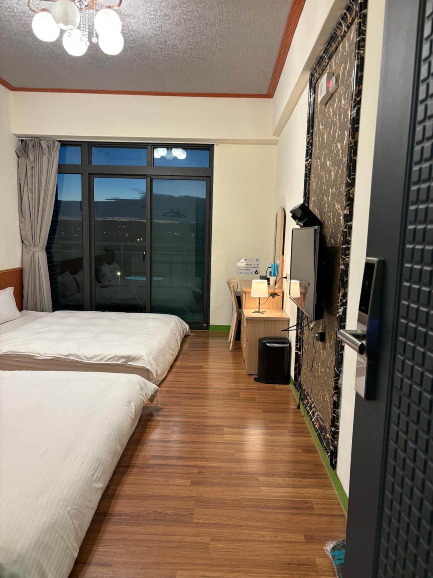 Yiren Hotel Heng-ch'un Esterno foto